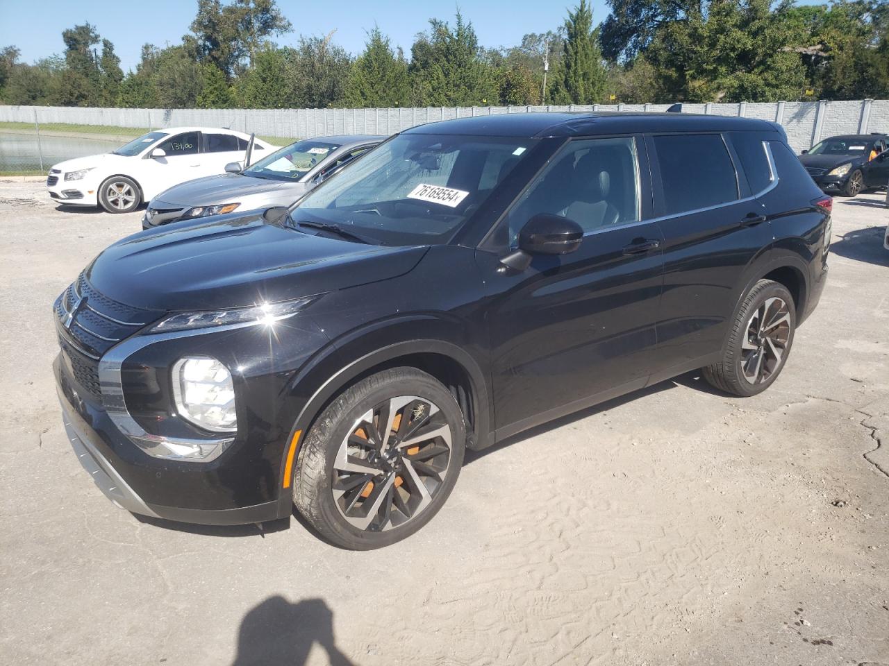 Lot #2991722160 2023 MITSUBISHI OUTLANDER