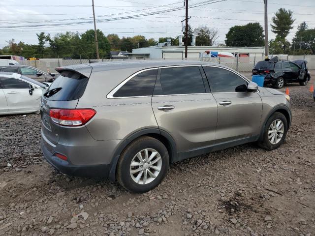 VIN 5XYPG4A32GG146754 2016 KIA Sorento, LX no.3