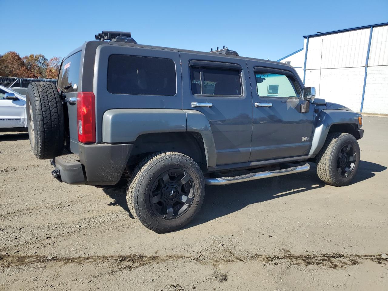 Lot #2928681713 2009 HUMMER H3