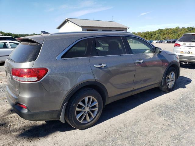 VIN 5XYPGDA37JG423373 2018 KIA Sorento, LX no.3