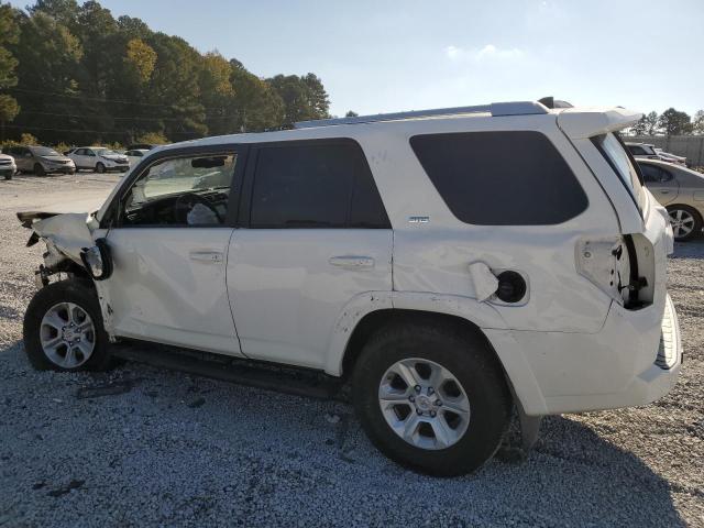 2018 TOYOTA 4RUNNER SR - JTEZU5JR0J5188105