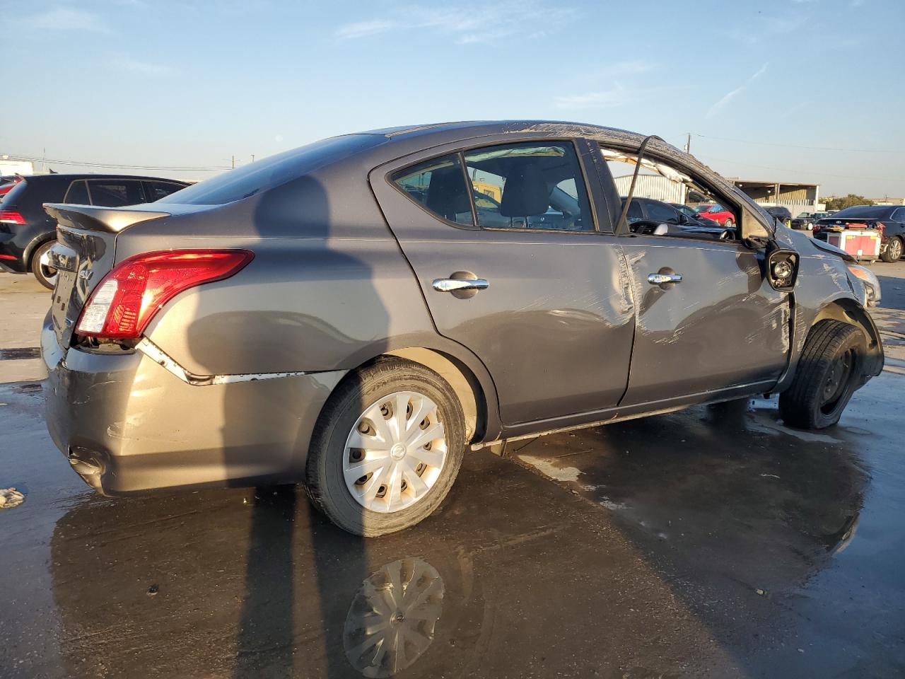 Lot #2921669599 2015 NISSAN VERSA S