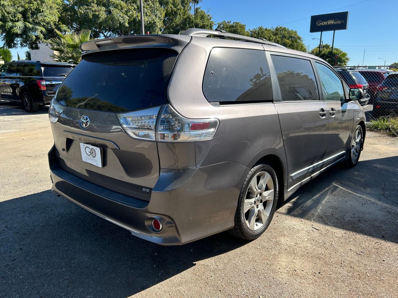 Lot #2945166719 2012 TOYOTA SIENNA SPO