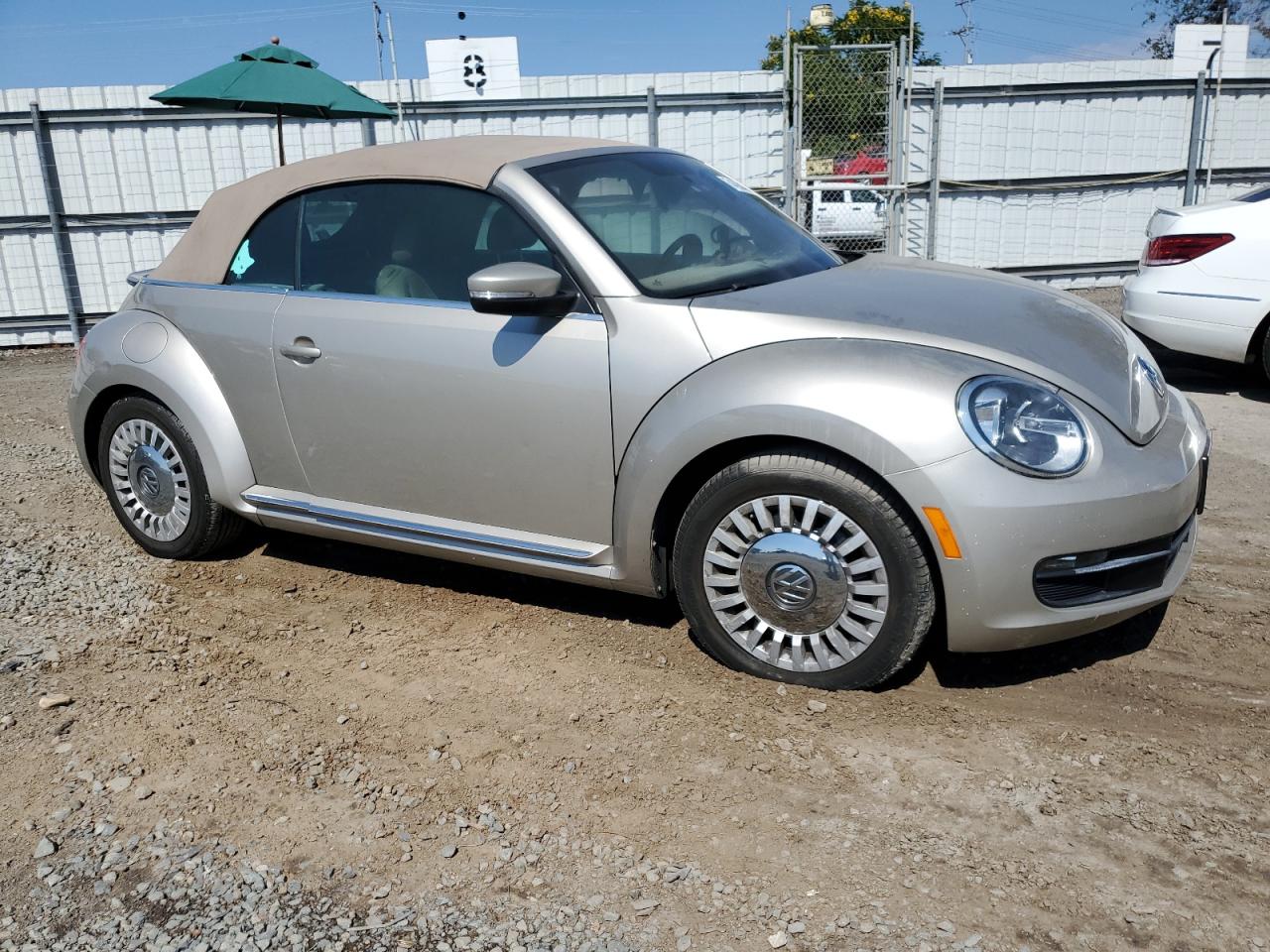 Lot #3051342665 2013 VOLKSWAGEN BEETLE