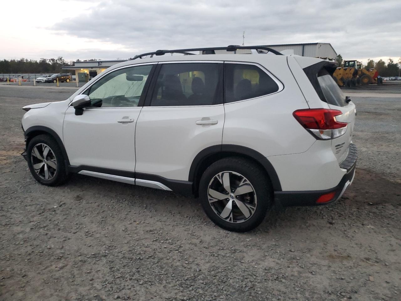 Lot #2952963468 2020 SUBARU FORESTER T