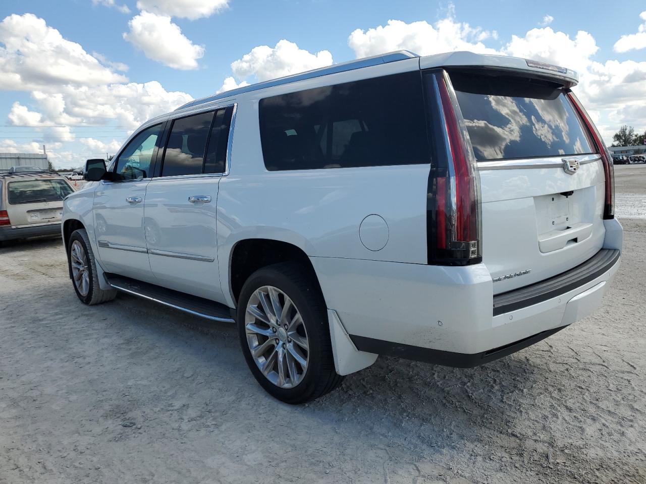 Lot #2991764338 2020 CADILLAC ESCALADE E