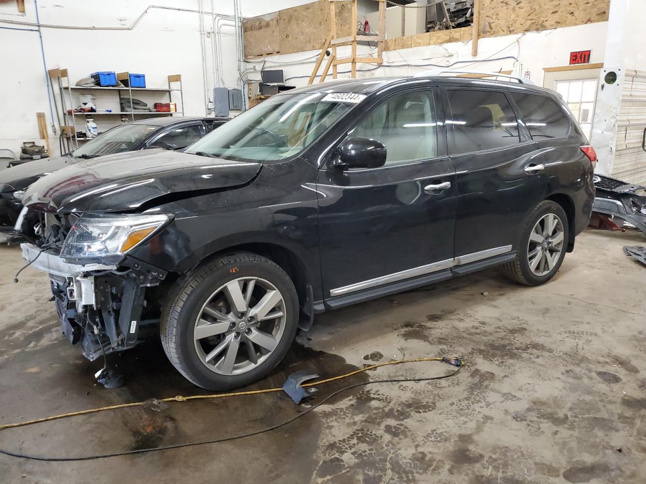 Nissan Pathfinder 2013 Wagon body style