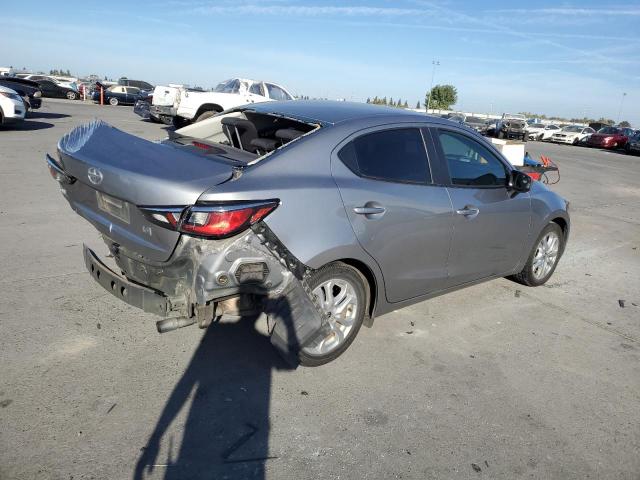 VIN 3MYDLBZVXGY124930 2016 Toyota Scion no.3