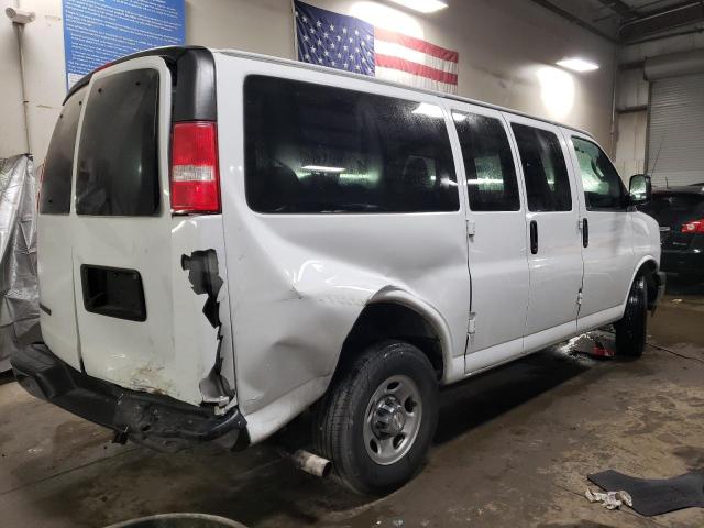 VIN 1GAWGFFG6K1218950 2019 Chevrolet Express, LT no.3