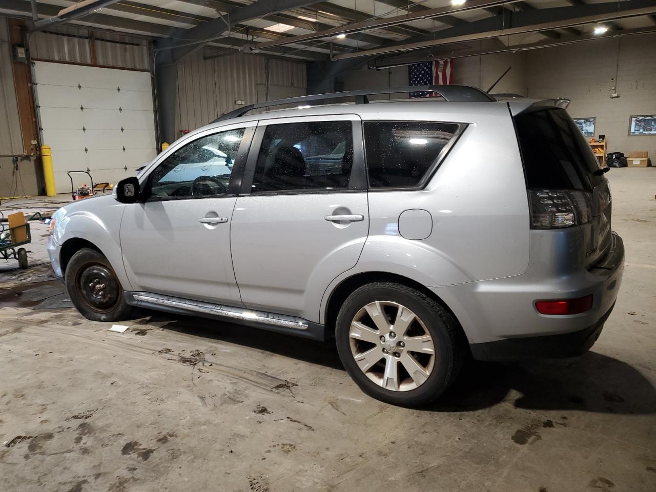 Lot #2876785384 2011 MITSUBISHI OUTLANDER