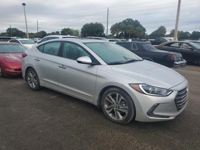 VIN 5NPD84LF1HH123807 2017 Hyundai Elantra, SE no.4