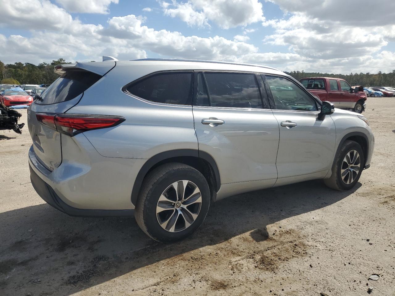 Lot #2969820309 2021 TOYOTA HIGHLANDER