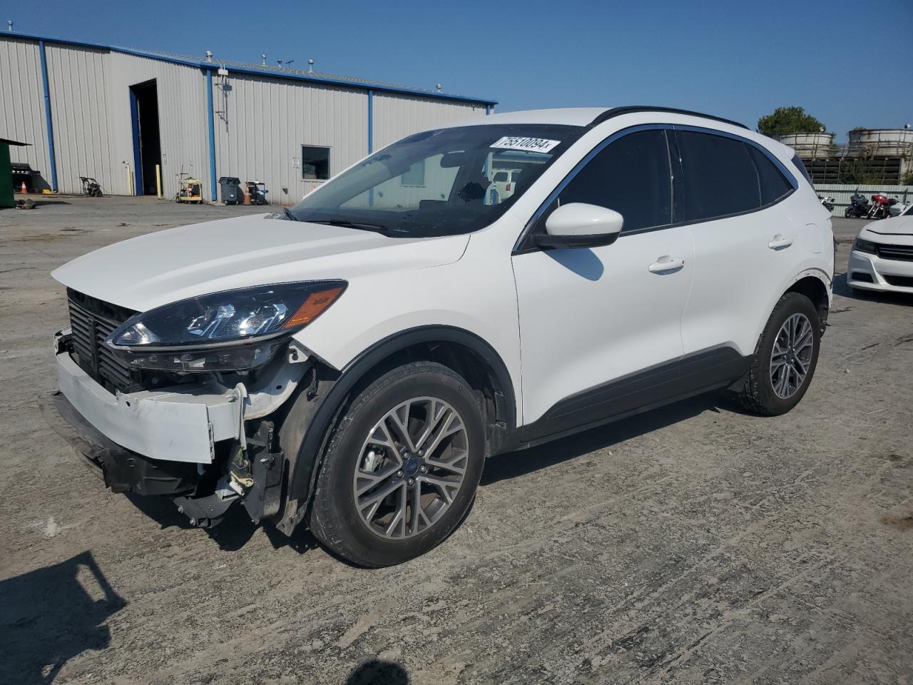 Lot #2953211932 2020 FORD ESCAPE SEL