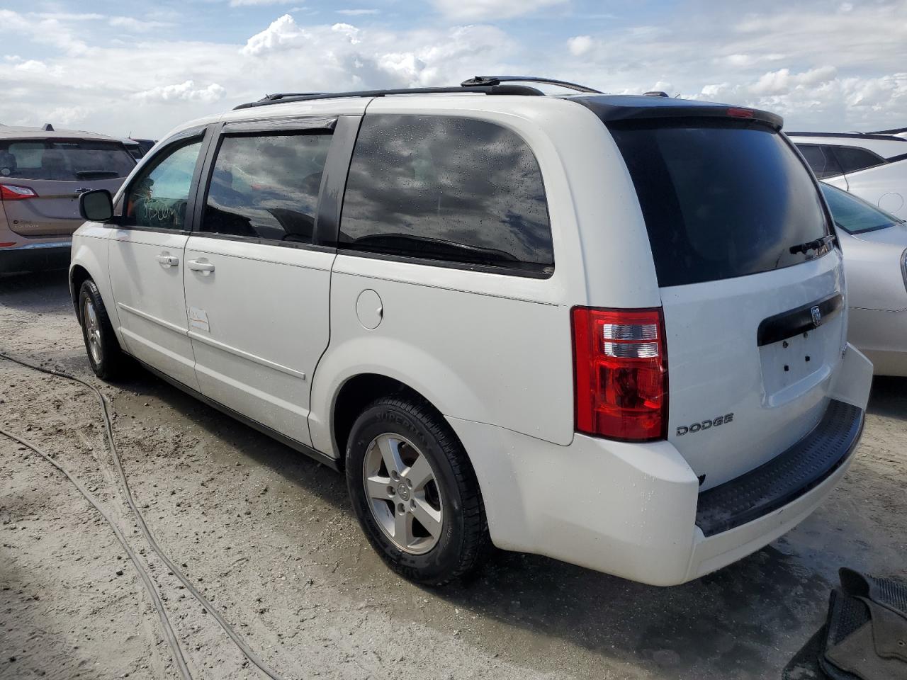 Lot #3028505945 2010 DODGE GRAND CARA