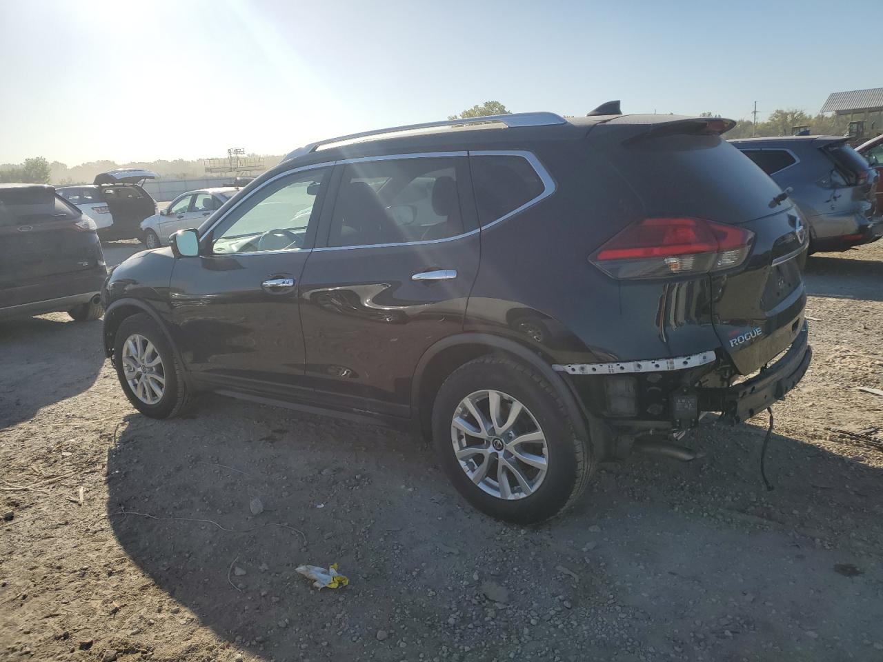 Lot #2977094027 2017 NISSAN ROGUE S