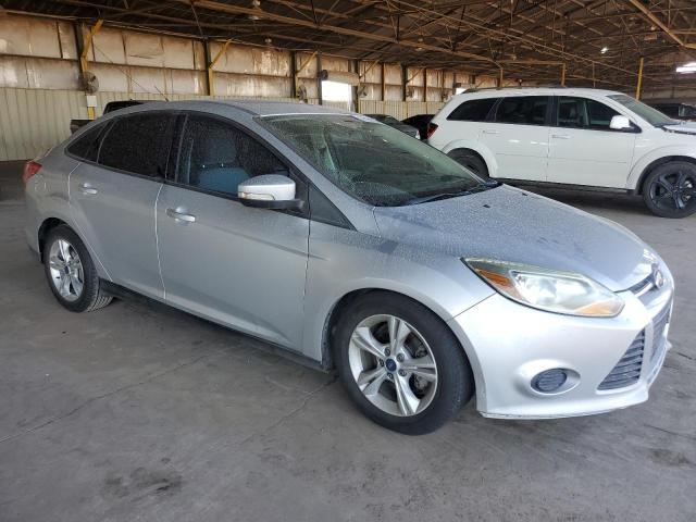 VIN 1FADP3F26EL277190 2014 Ford Focus, SE no.4