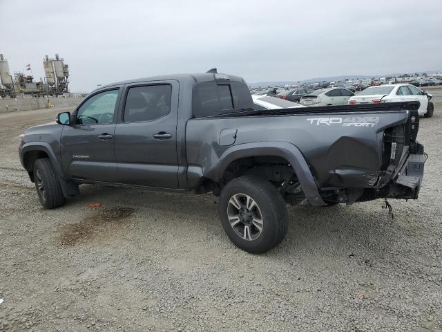 VIN 3TMDZ5BN5JM048105 2018 Toyota Tacoma, Double Cab no.2