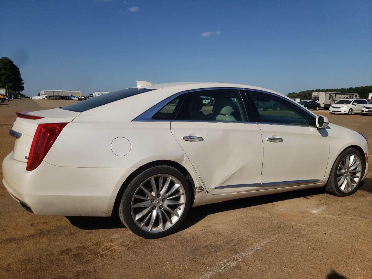 Lot #2953005722 2015 CADILLAC XTS PLATIN