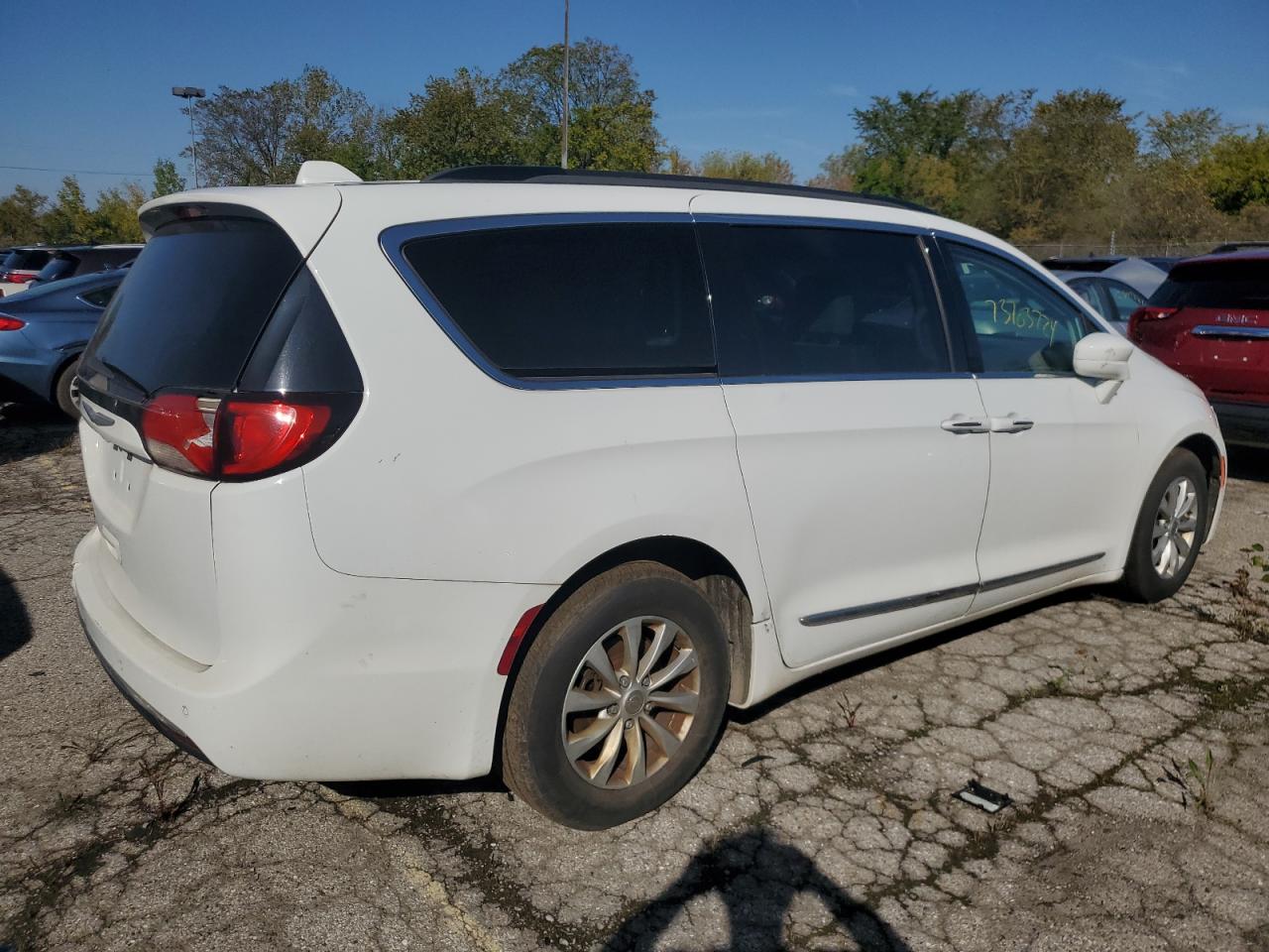 Lot #2890312256 2017 CHRYSLER PACIFICA T