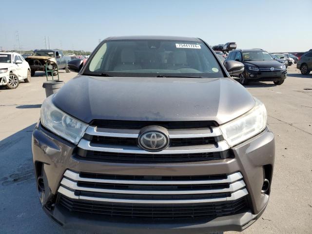 VIN 5TDZARFH8JS040377 2018 Toyota Highlander, LE no.5