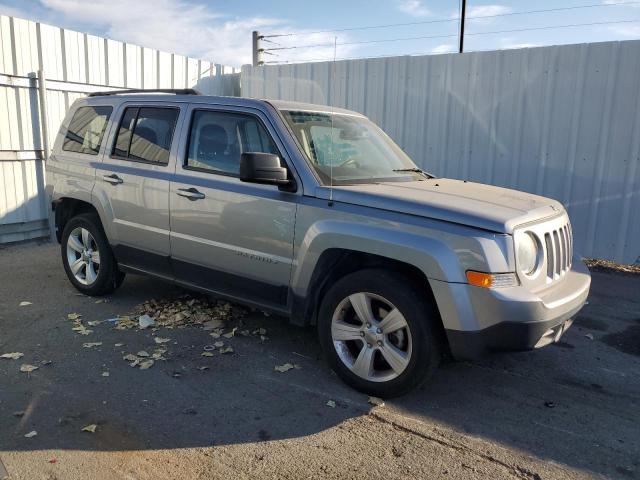 VIN 1C4NJPFB3GD620879 2016 Jeep Patriot, Latitude no.4