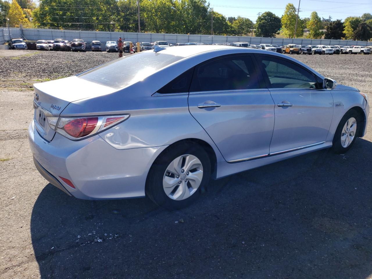 Lot #2962660202 2013 HYUNDAI SONATA HYB