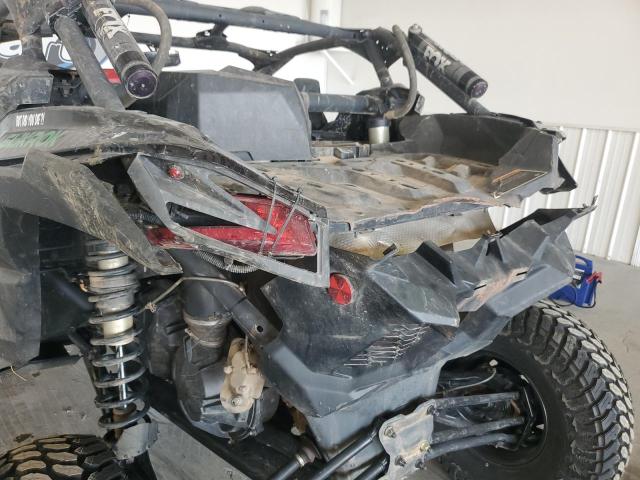 2021 CAN-AM MAVERICK X - 3JBVXAV42MK006189