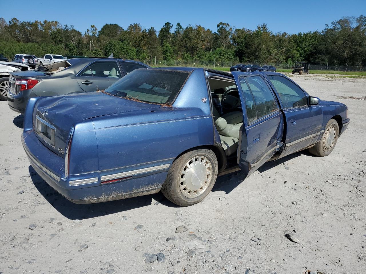 Lot #2936029507 1998 CADILLAC DEVILLE