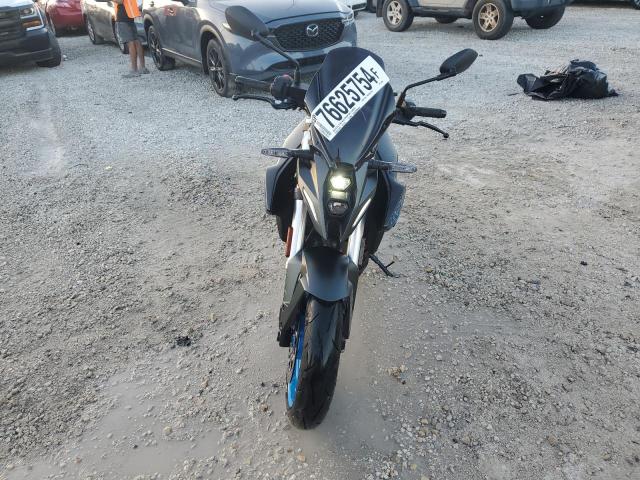 2024 SUZUKI GSX800 R JS1EM11B3R7100088