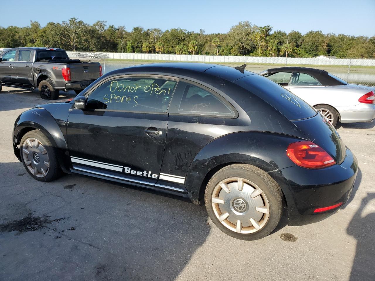 Lot #2952931790 2012 VOLKSWAGEN BEETLE