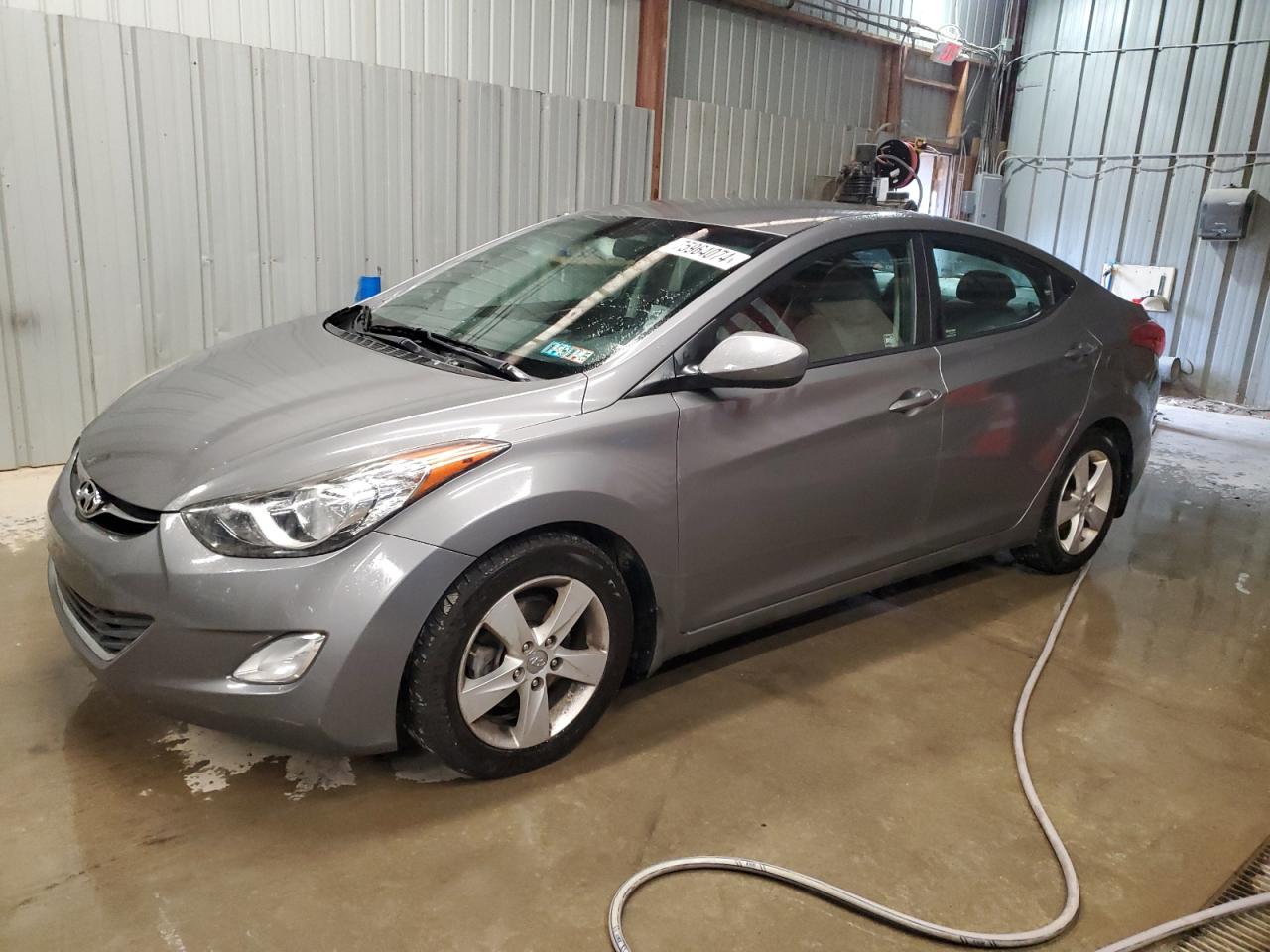 Hyundai Elantra 2013 UD