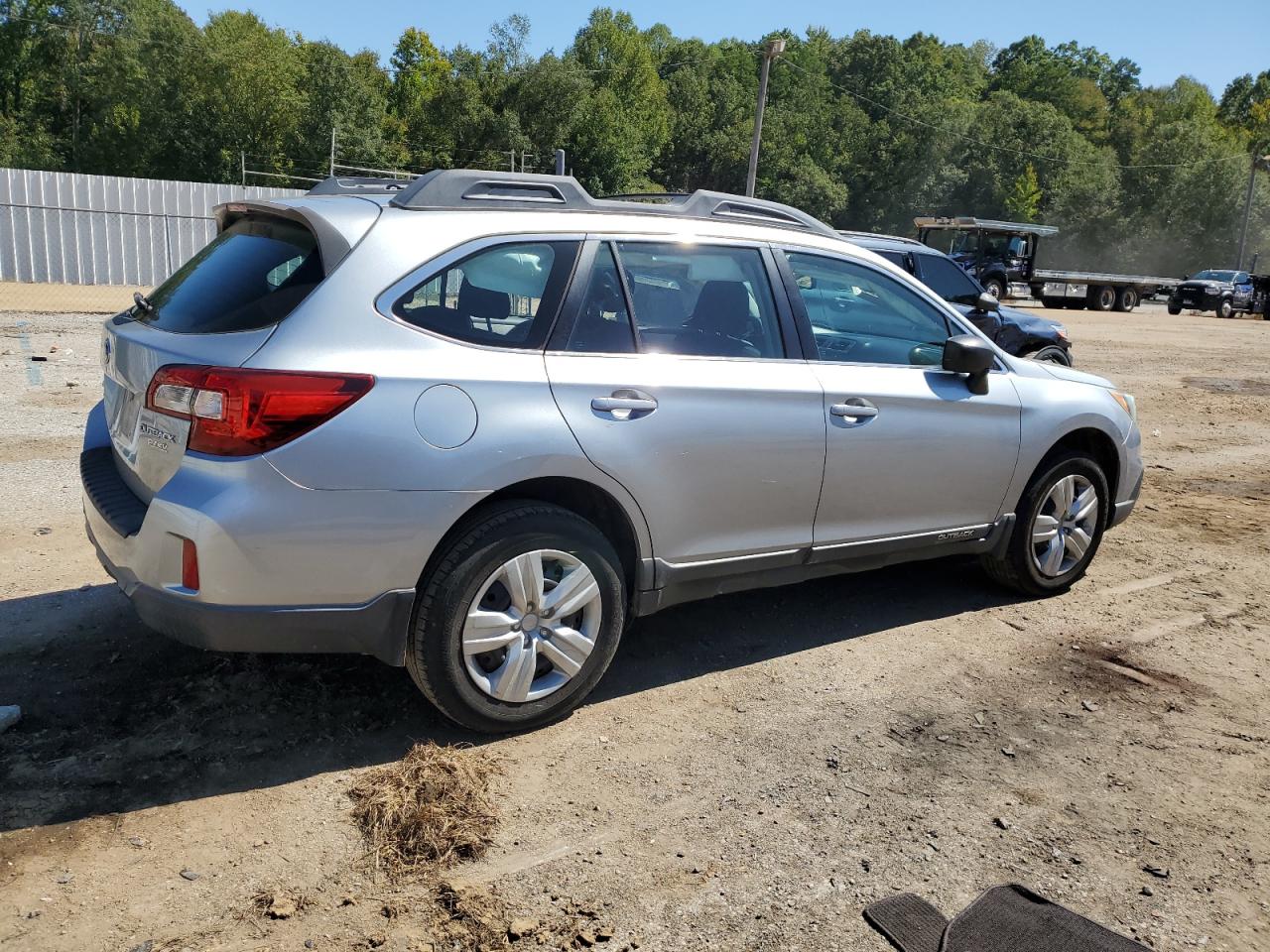 Lot #2921819532 2015 SUBARU OUTBACK 2.