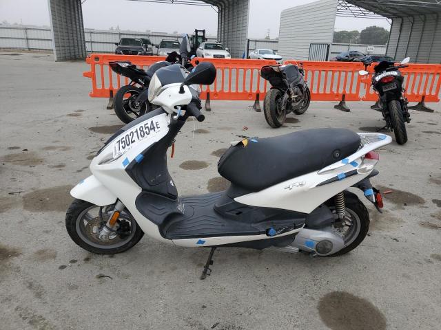 PIAGGIO MOTORCYCLE 2014 white  gas ZAPM798G8E7001493 photo #4