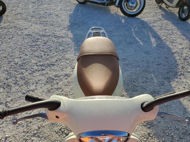 2005 VESPA M198F ZAPM198F955013706