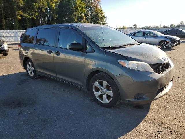 VIN 5TDZK3DC9DS287123 2013 Toyota Sienna no.4