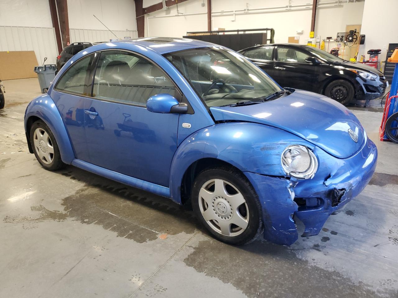 Lot #2907491433 2001 VOLKSWAGEN NEW BEETLE