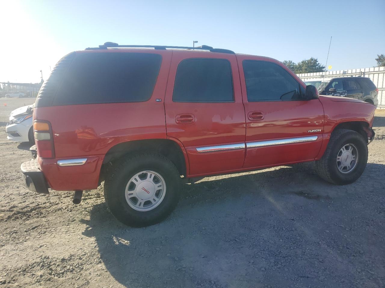 Lot #3041956210 2002 GMC YUKON