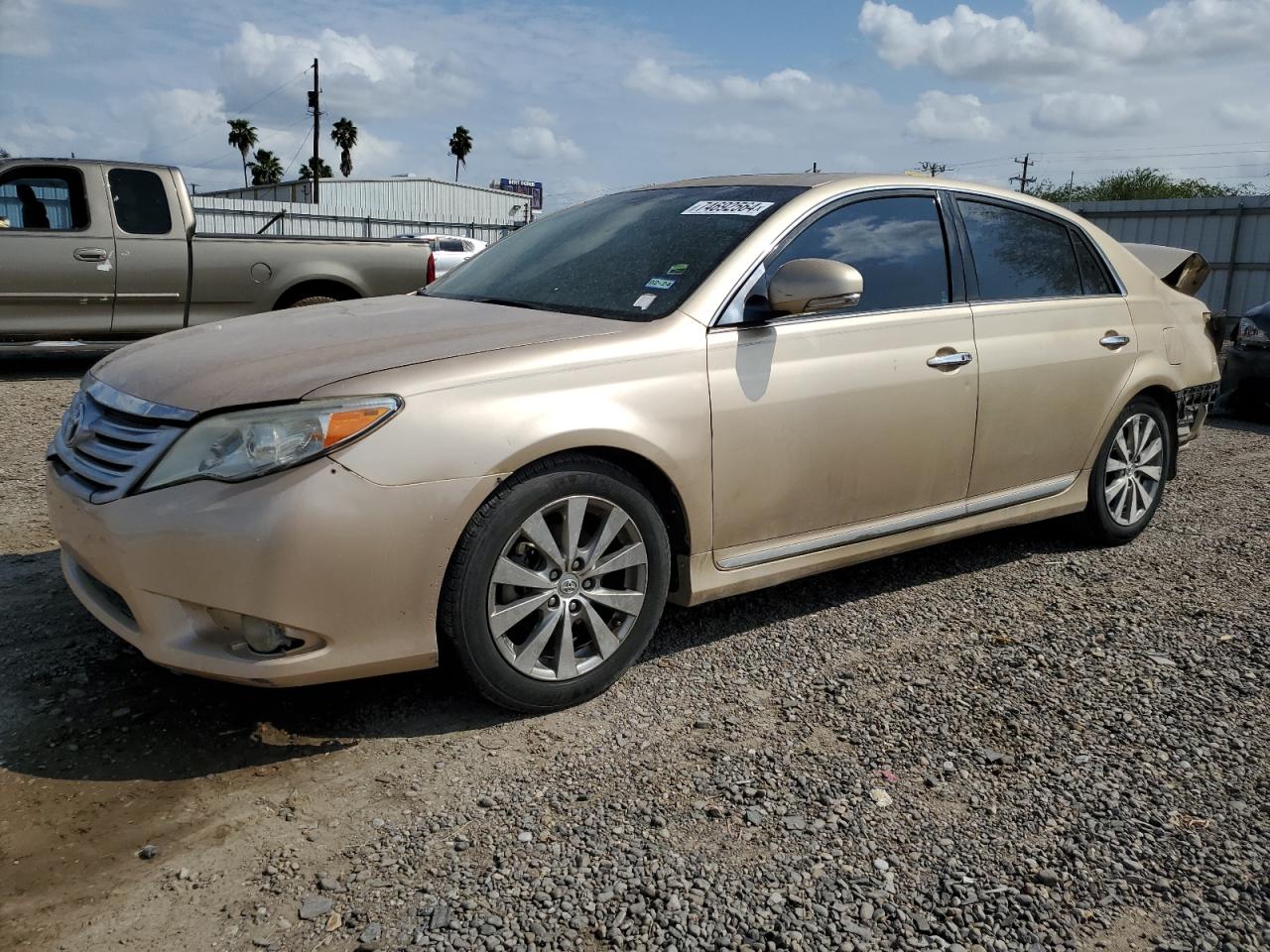 TOYOTA AVALON BASE