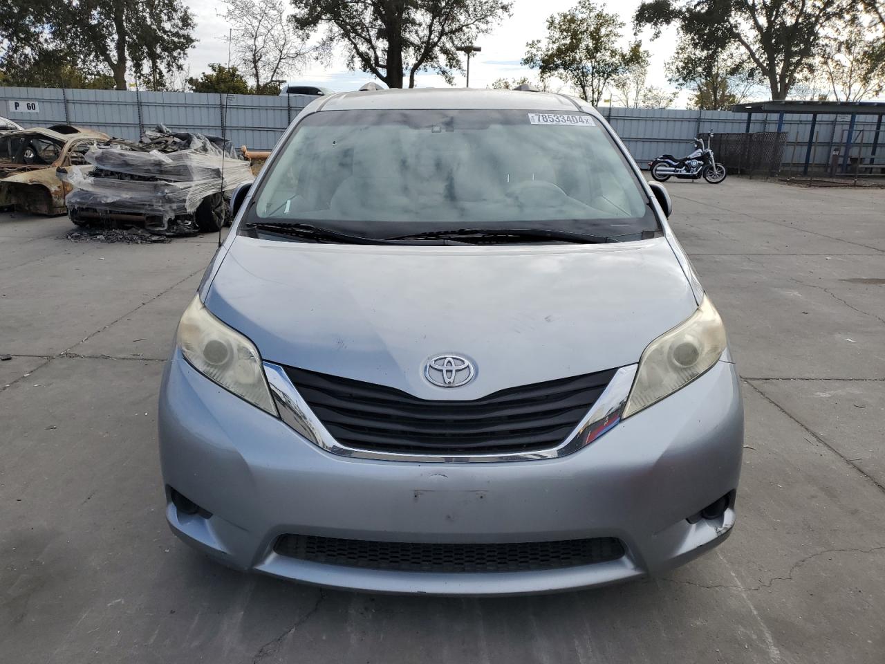 Lot #3029337714 2014 TOYOTA SIENNA LE