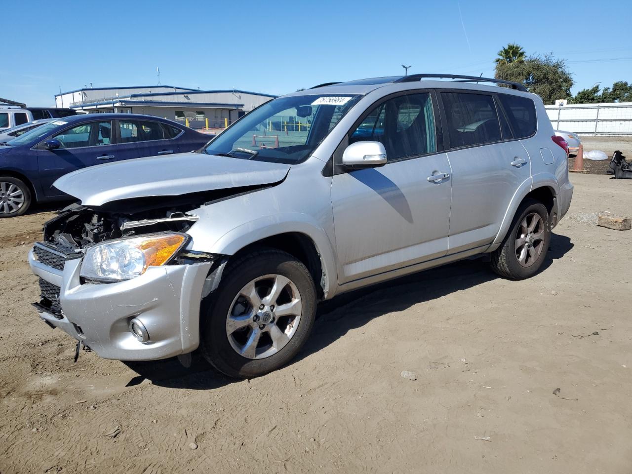  Salvage Toyota RAV4