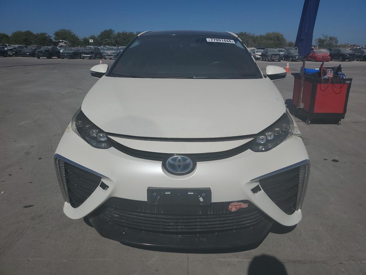 Lot #2940671396 2017 TOYOTA MIRAI