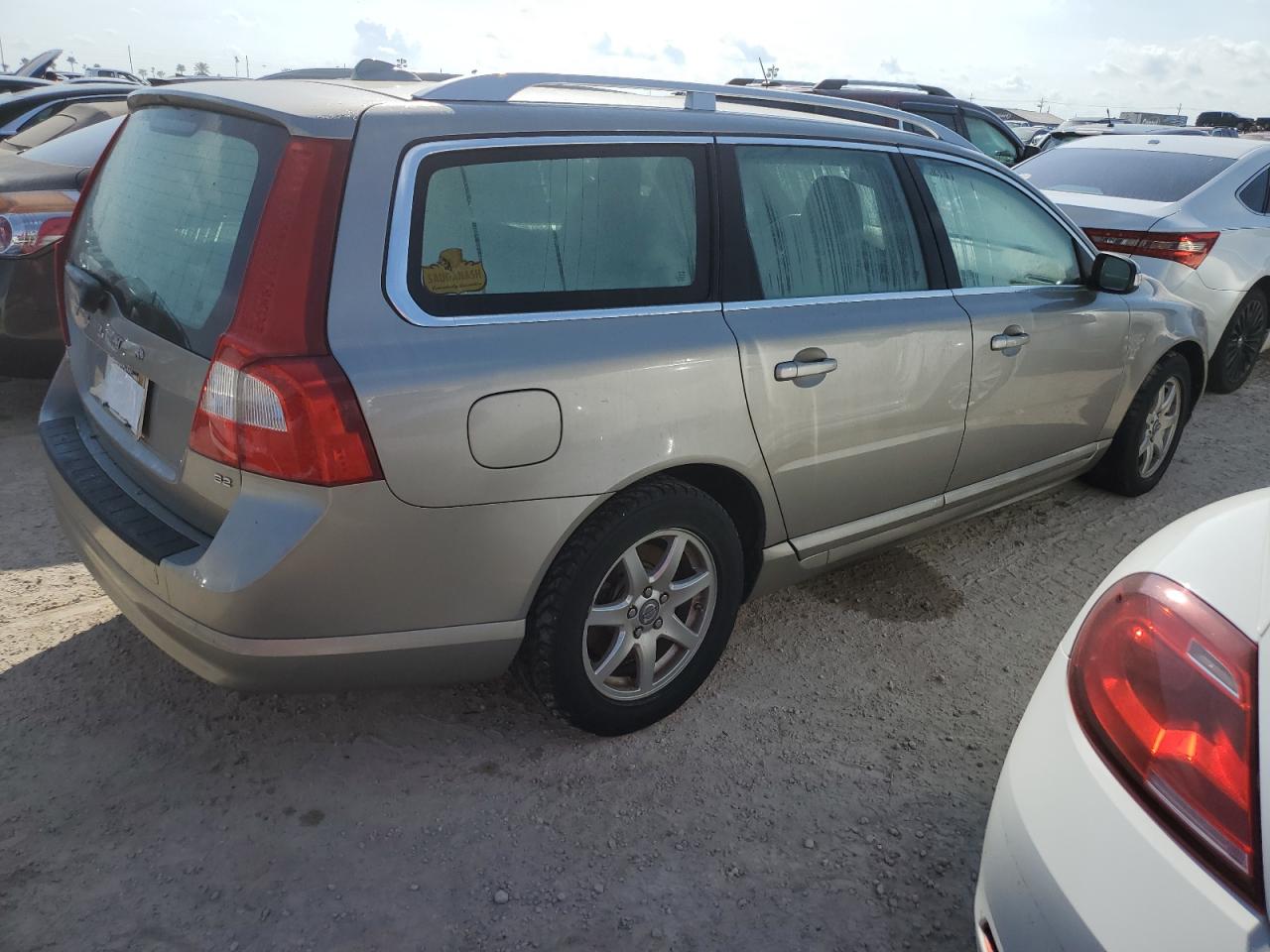 VOLVO V70 3.2 2010 green  gas YV1982BW4A1122203 photo #4