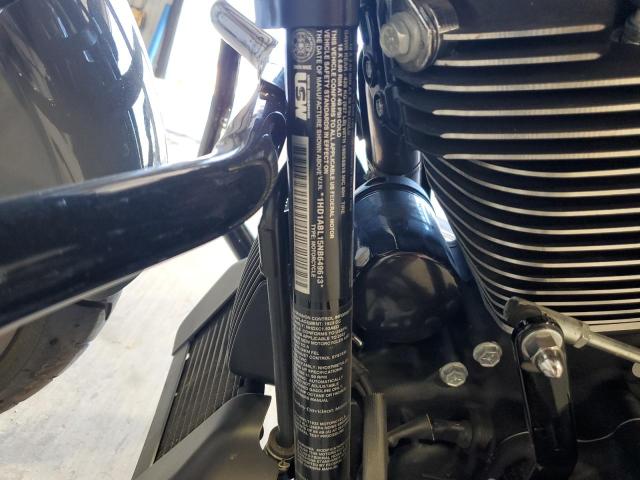 2022 HARLEY-DAVIDSON FLHXST - 1HD1ABL15NB649613