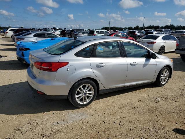 VIN 1FADP3F2XHL202223 2017 Ford Focus, SE no.3