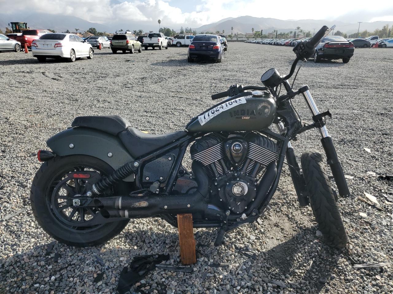 Lot #2962229361 2023 INDIAN MOTORCYCLE CO. CHIEF DARK