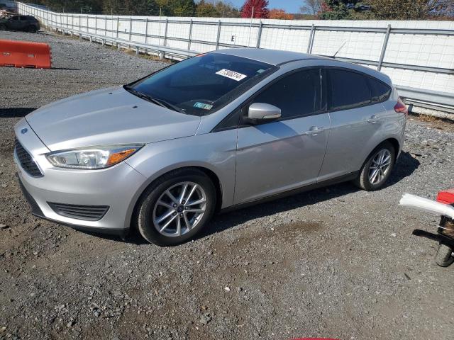 VIN 1FADP3K22FL350627 2015 Ford Focus, SE no.1