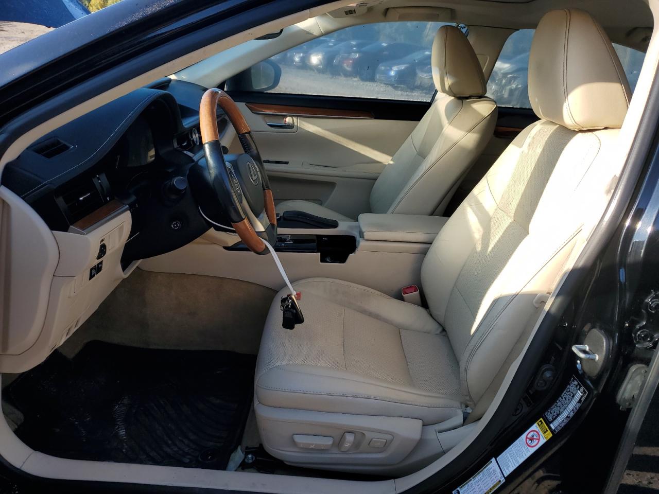 Lot #3036968731 2014 LEXUS ES 300H