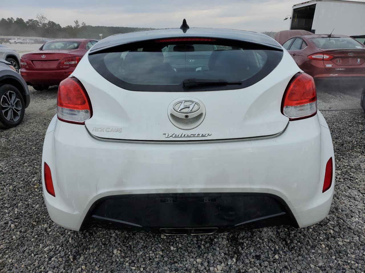 Lot #2909580369 2015 HYUNDAI VELOSTER