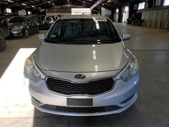 VIN KNAFX4A61E5129131 2014 KIA Forte, LX no.5