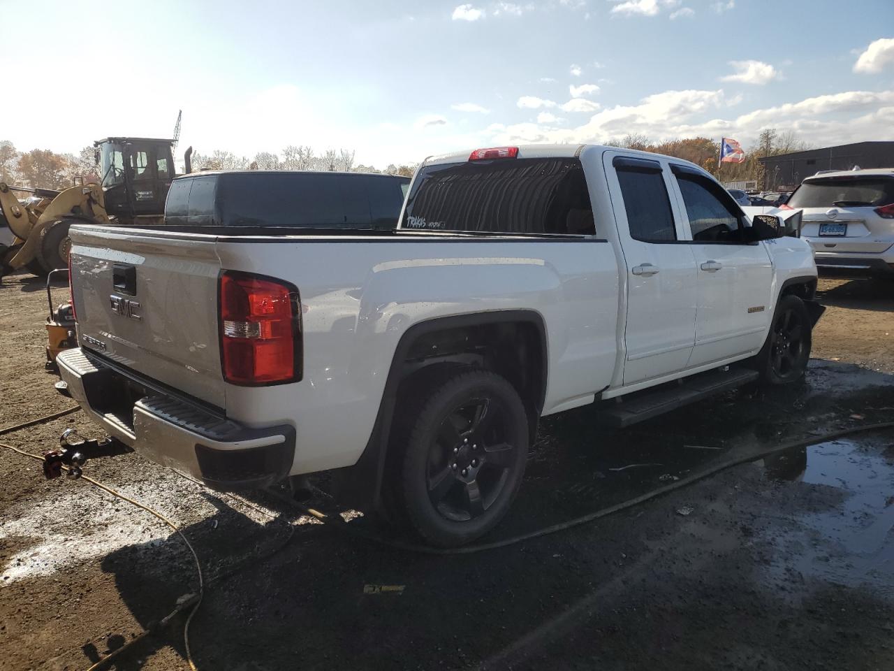 Lot #2939893036 2017 GMC SIERRA K15